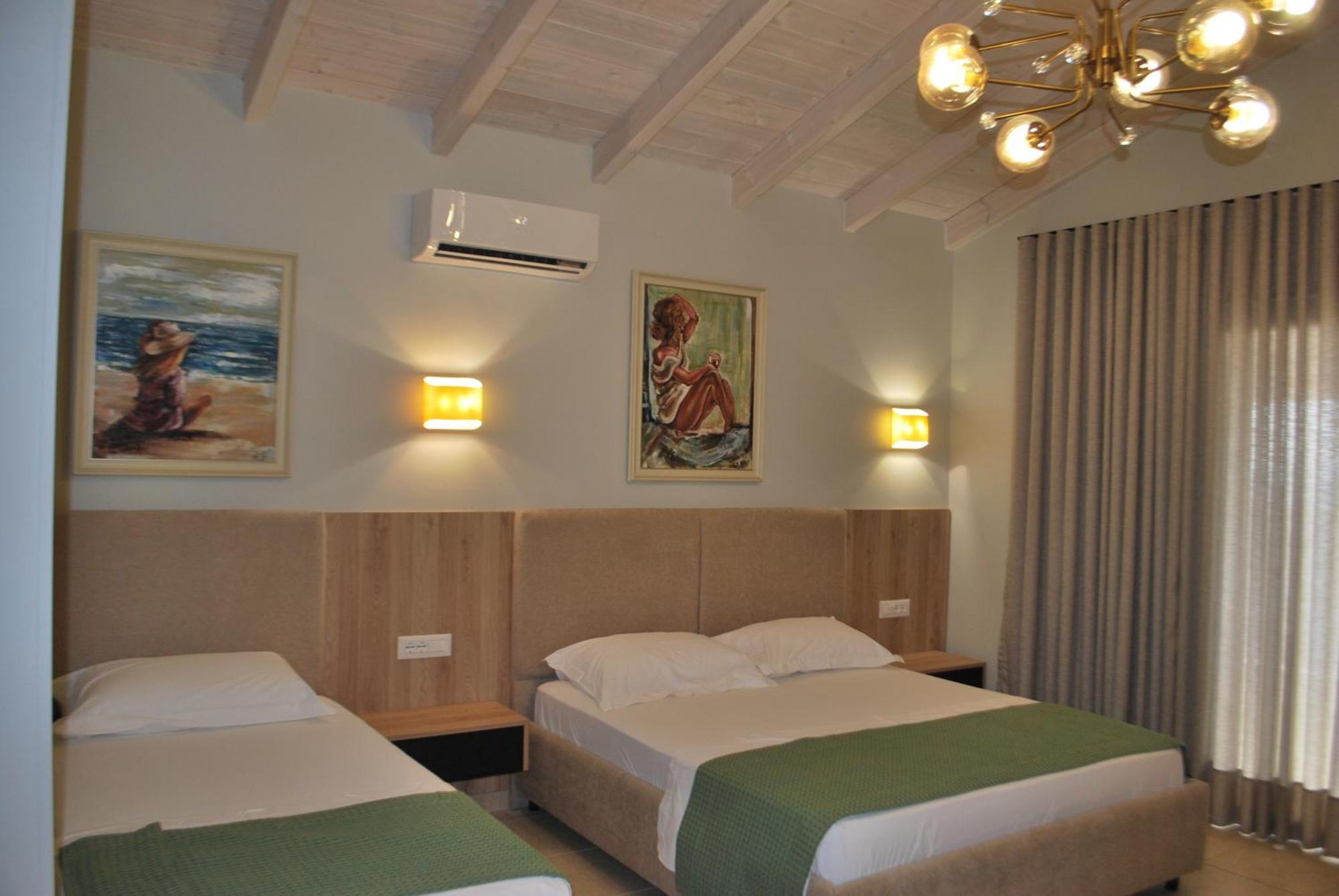 Sofo Hotel Dhermi Exterior photo