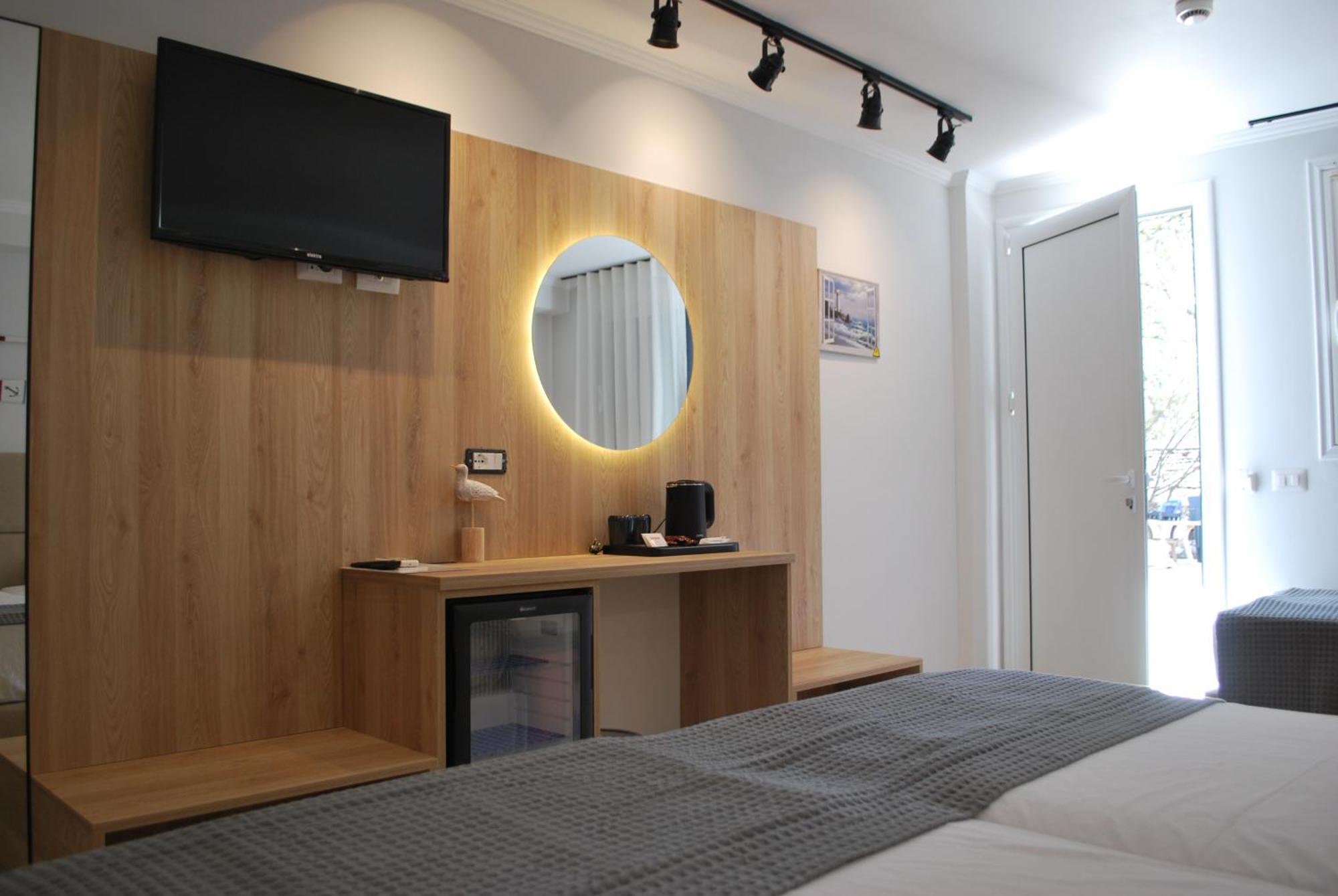 Sofo Hotel Dhermi Exterior photo